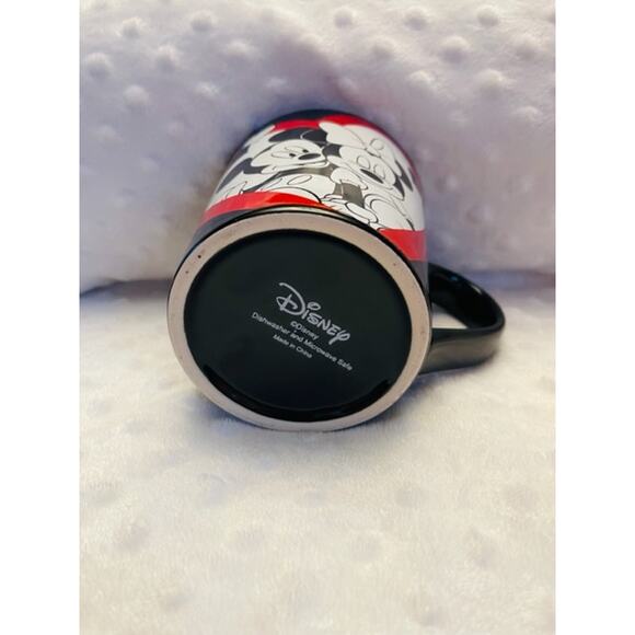 Mickey & Minnie Hearts of Love 18oz Coffee Mug- NEW - Picture 4 of 5